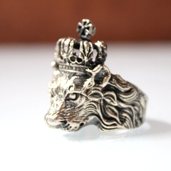 Lion Head Ring with Crown 13.11g Silver Tone Gothic Royal King Size 8.5 Bold - Picture 2 of 8
